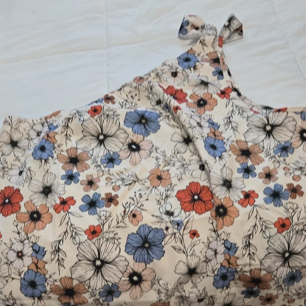 Floral One-Shoulder Top - Picture 3 of 3